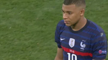 Rozuzlení penalt Francie – Švýcarsko: Mbappé neproměnil v 5. sérii