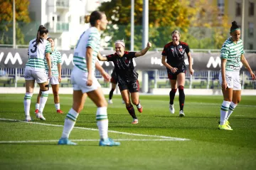 Radost sparťanských fotbalistek v utkání proti Ferencvárosi