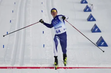 Iivo Niskanen vítězí na klasické patnáctce