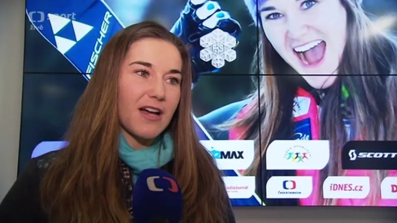 Strachová se s bronzovou medailí zastavila v České republice