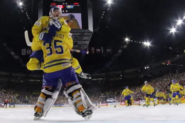 Slavící mistři světa Švédové, Nylander naskakuje na Lundqvista