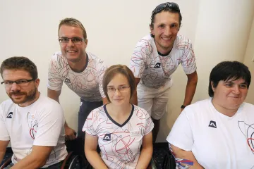 Zleva Plavec Jan Povýšil, stol. tenista Ivan Karabec, lukostřelkyně Markéta Sidková, cyklista Jiří Bouška, atletka Eva K