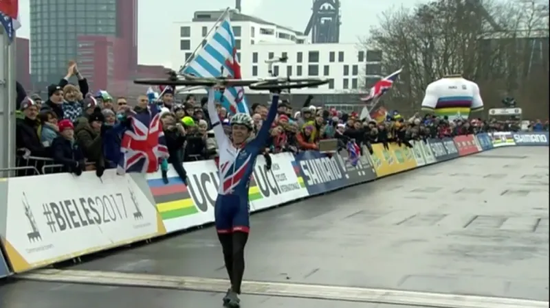 Mezi cyklokrosařskými juniory vládli Britové