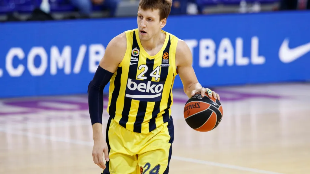 Jan Veselý v dresu Fenerbahce