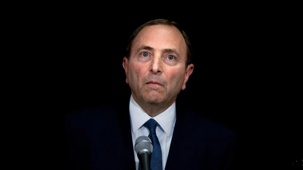 Komisionář NHL Gary Bettman 