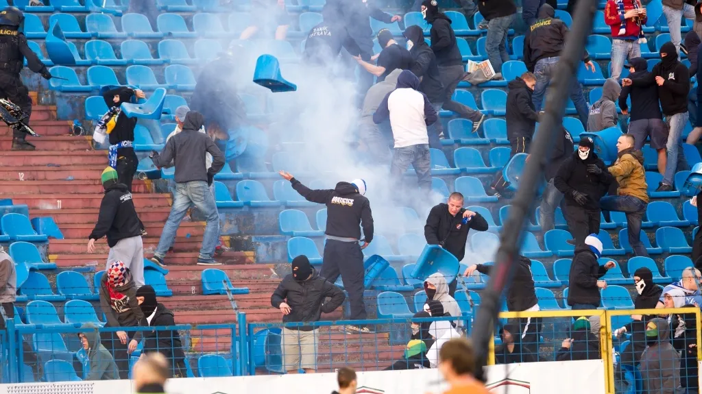 Násilí při zápasu Baník - Sparta