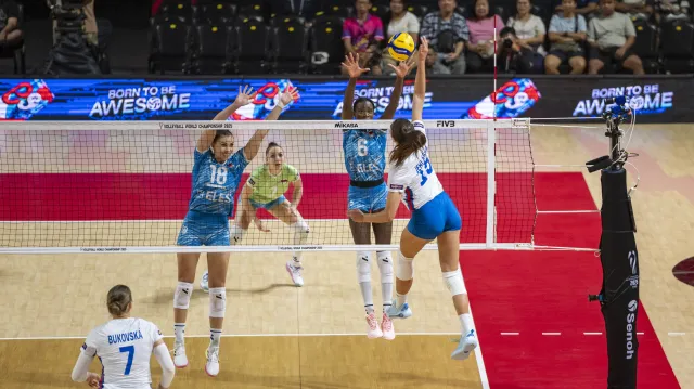 Češky v prvním setu srovnaly se Slovinskem na 19:19