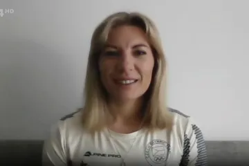 Mám obavy, aby se mi vlajka nezamotala, vyhlíží slavnostní večer Charvátová