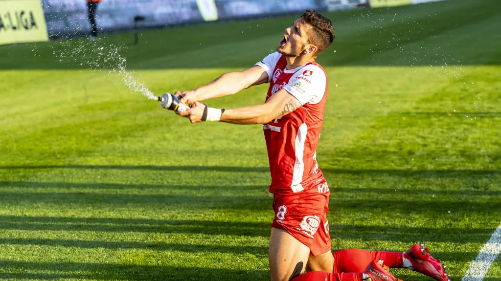 Slavící Filip Čihák