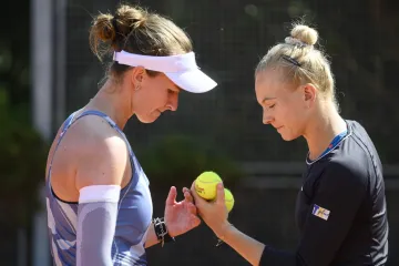 Barbora Krejčíková a Kateřina Siniaková