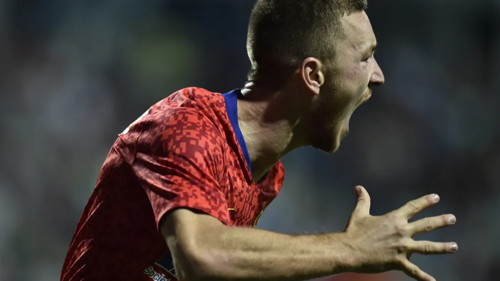 Ionut Pantiru z FCSB se raduje z gólu