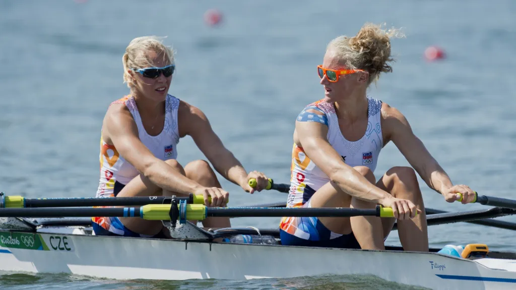 Lenka Antošová (vpravo) a Kristýna Fleissnerová