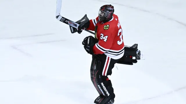 Mrázkův nejlepší zákrok dosavadního průběhu sezony (nhl.com)