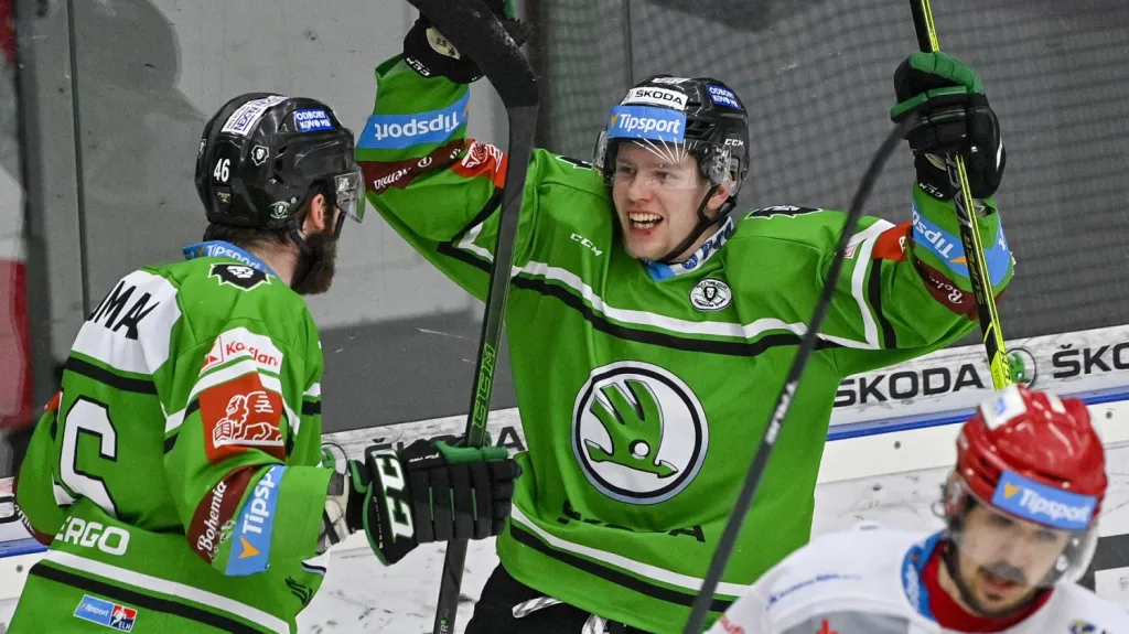 Pavel Kousal se raduje z branky