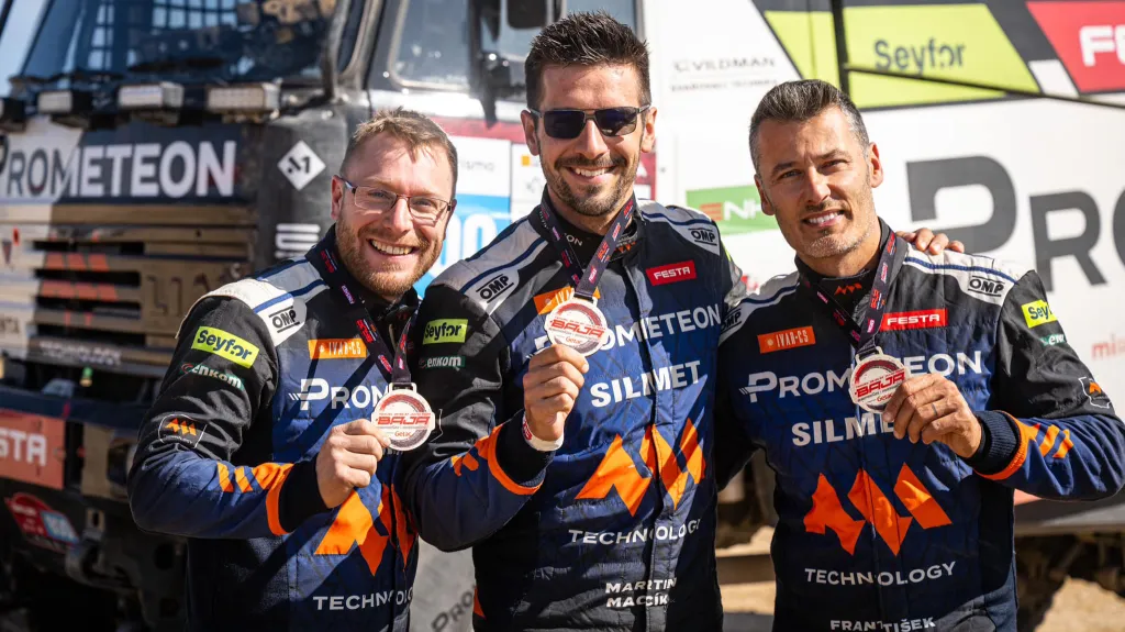 Martin Macík s týmem MM Technology vyhrál rallye Baja Aragon