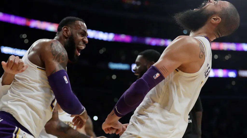 Radost Tysona Chandlera a LeBrona Jamese