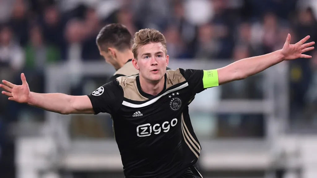 Matthijs de Ligt se raduje z rozhodující branky