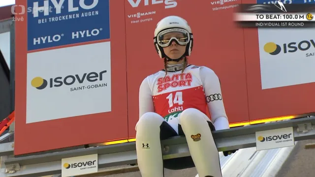 Skok Karolíny Indráčkové v Lahti