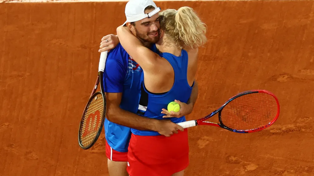 Radost českého mixu Siniaková, Macháč po zisku olympijského zlata