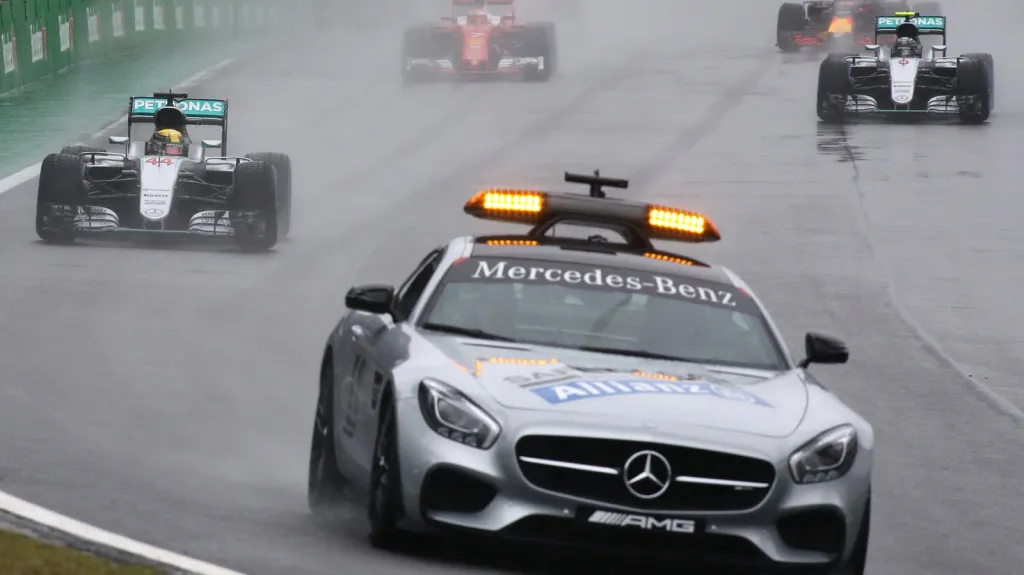 Safety car při Velké ceně Brazílie