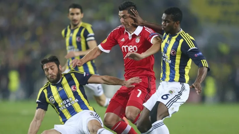 Sestřih utkání Fenerbahce Istanbul - Benfica Lisabon