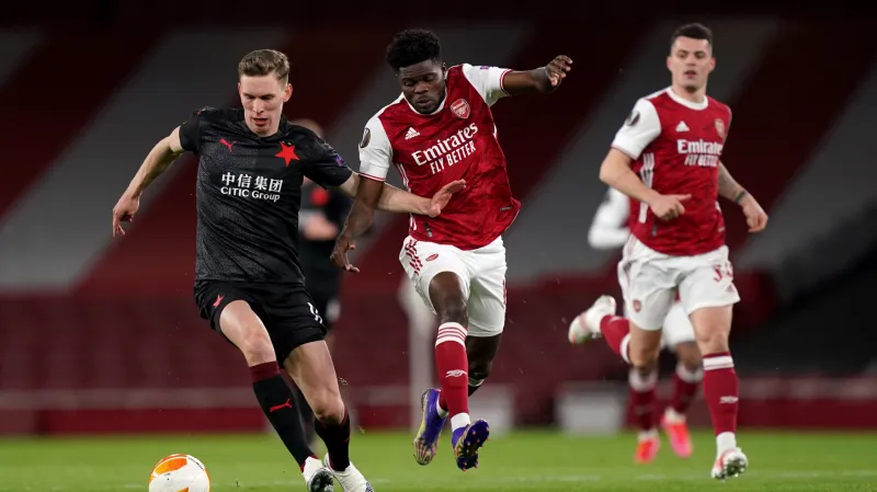 Lukáš Provod ze Slavie v utkání proti Arsenalu