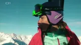 Strachovou dva roky doprovázeli filmaři