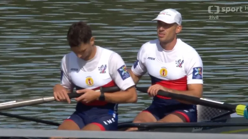 Bronzová jízda Viktory s Kopáčem