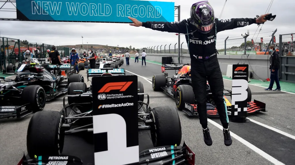 Lewis Hamilton stanovil nový světový rekord v počtu vítězství v F1