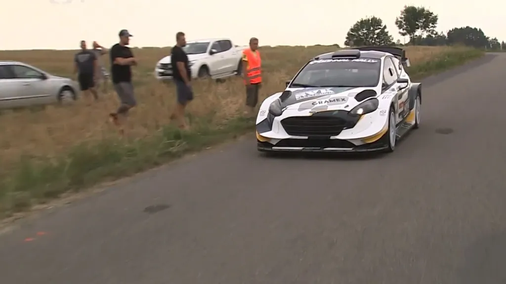 Jan Dohnal nastoupil do příbramské rallye s novým vozem Ford Fiesta WRC