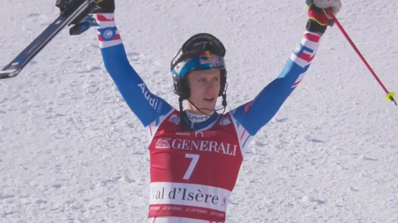 Triumf slalomáře Noëla ve Val d'Isere a chyba Vinatzera