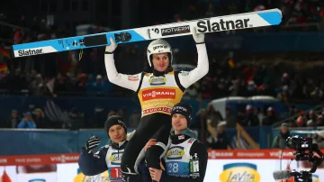 Záznam závodu Turné čtyř můstků v Bischofshofenu