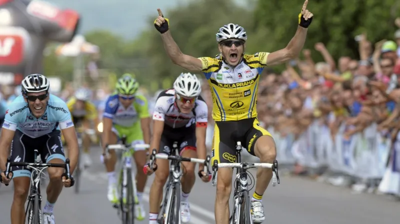 Milan Kadlec v cíli púchovského závodu