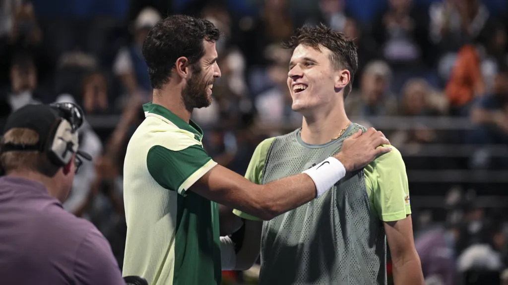 Jakub Menšík (vpravo)