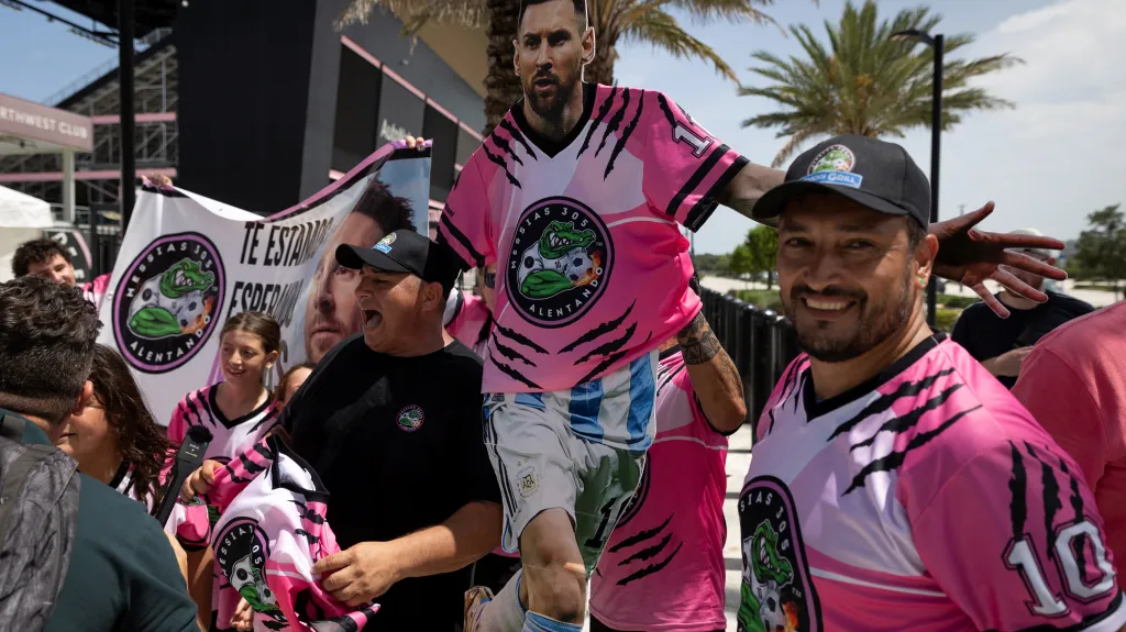 Fanoušci v Miami vítají Messiho