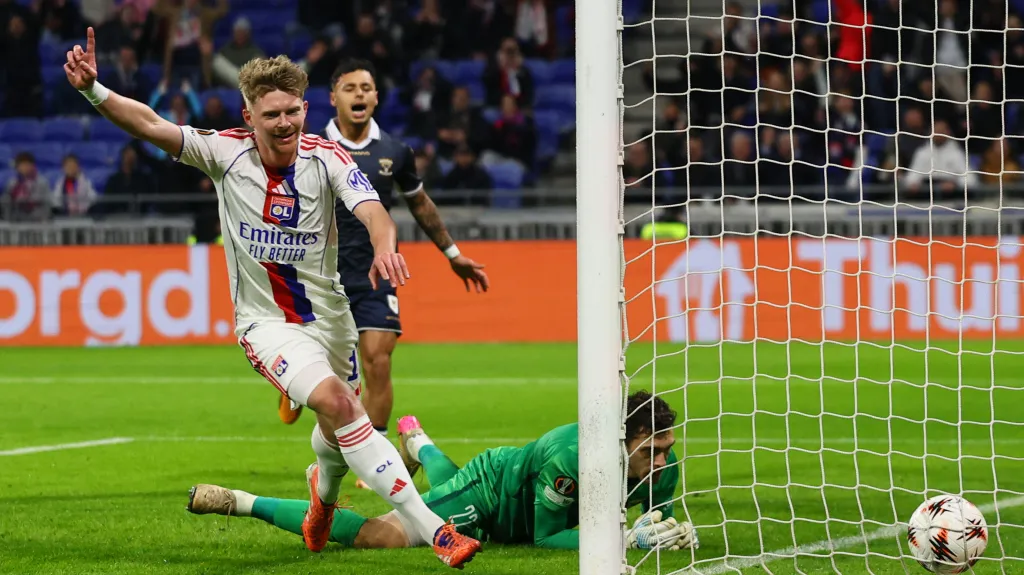 Pavel Šulc v zápase Olympique vs. Go Ahead Eagles