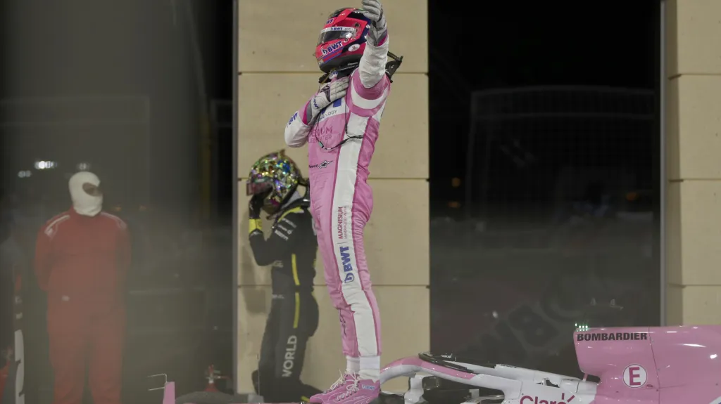 Sergio Pérez slaví vítězství