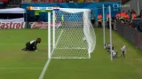 Gól v utkání Kamerun - Chorvatsko: Olič - 0:1 (11. min.)