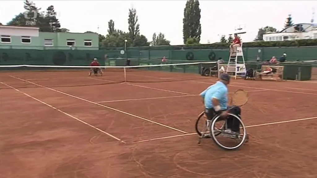 Reportáž z tenisového turnaje vozíčkářů v Prostějově