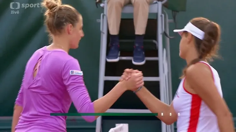 Závěrečný gem při prohře Kristýny Plíškové s Paquetovou
