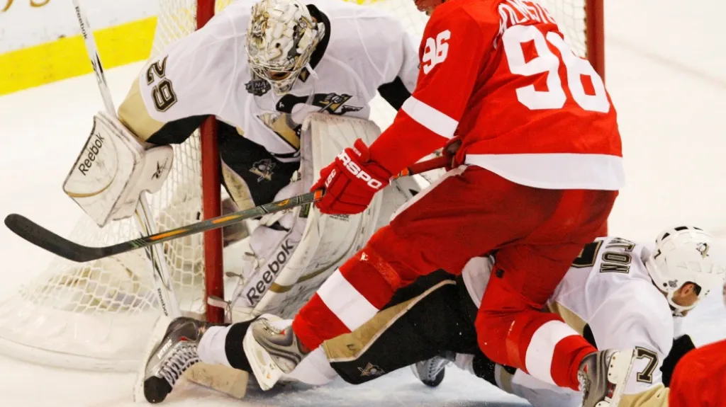 Detroit - Pittsburgh