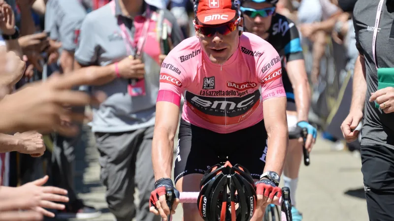 Cadel Evans v růžovém dresu