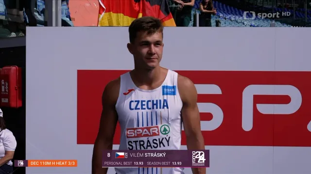 Desetiboj – běh na 110 m překážek se Stráským