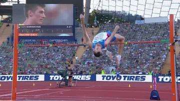 Štefelův postupový skok s ohlasem