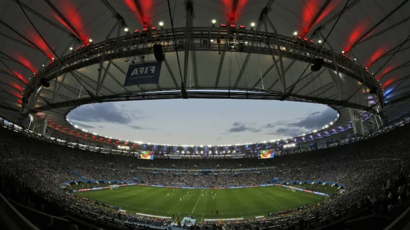 Vyprodaný stadion Maracaná