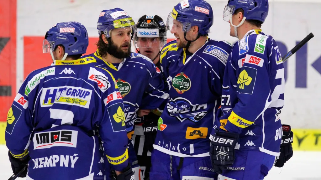 Slavící hokejisté Komety Brno