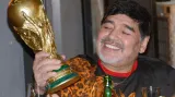Fotbalový svět vzpomíná na Diega Maradonu