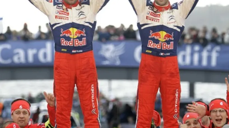 Pilot rallye Sébastian Loeb a Daniel Elena