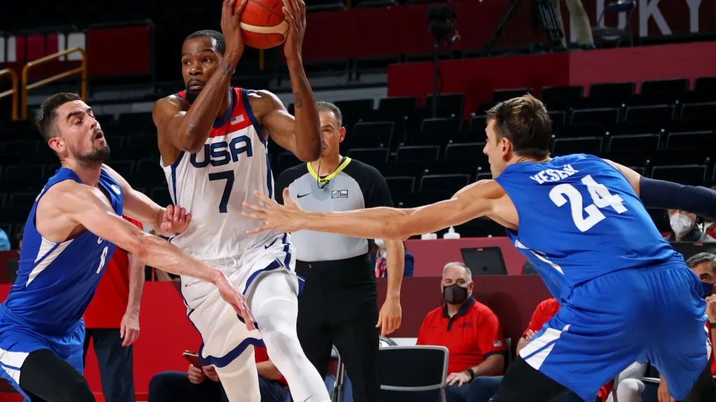 Tomáš Satoranský a Jan Veselý v reprezentačním dresu