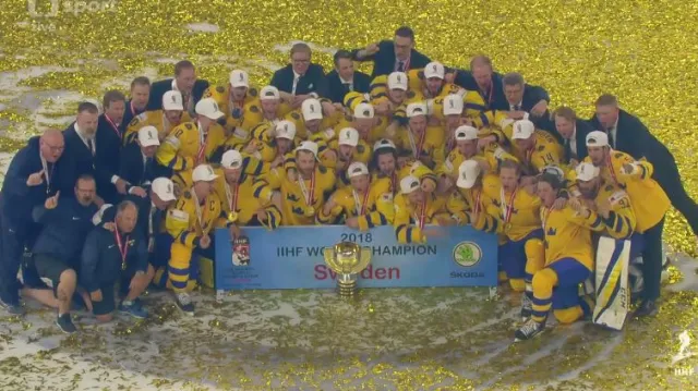Švédové přebírali trofej mistrů světa